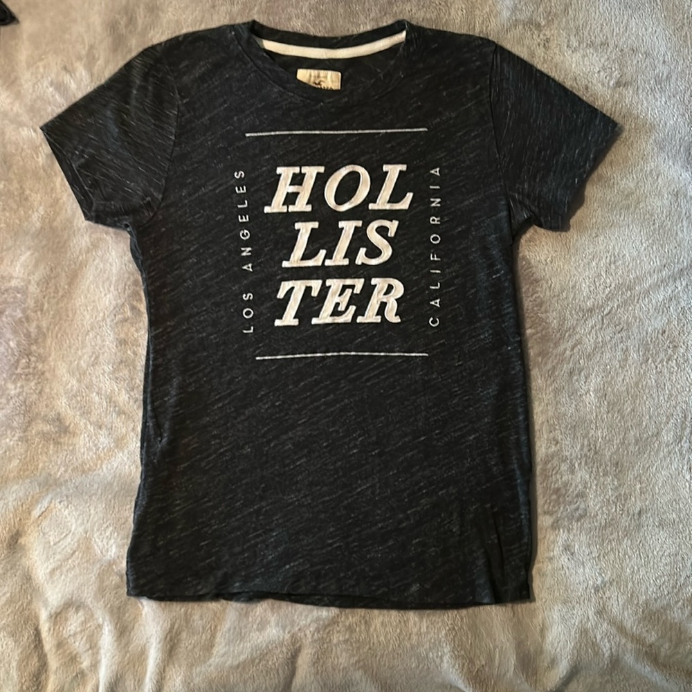 Hollister medium t shirt good condition